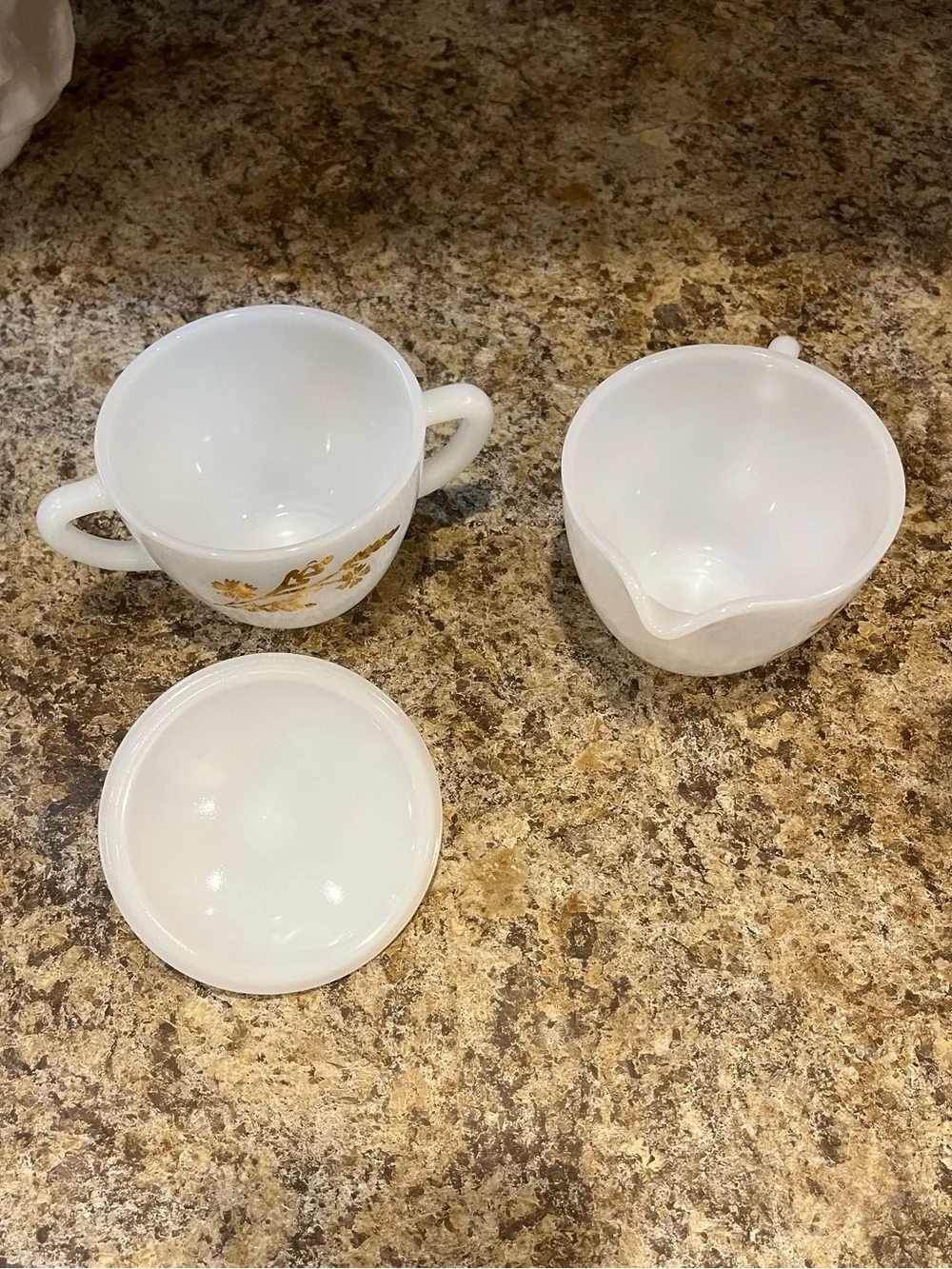 Vintage Federal Glass milk glass creamer & sugar bowl Meadow Gold Wheat pattern.